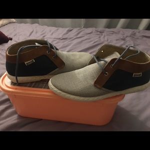 Brand new in box- Maians based in Spain